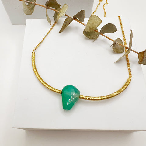 Shaka Necklace: Mini Green Quartz