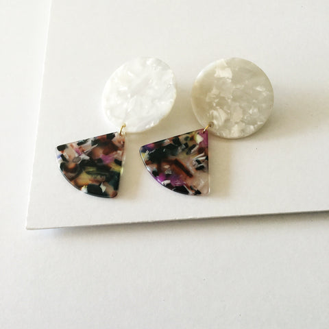 Zelda Earrings: White, Multi Tort